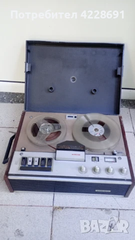 Колекционерски ретро магнетофон Philips 