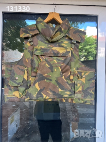 Продавам бронежилетка , снимка 2 - Бойно оръжие - 43358006