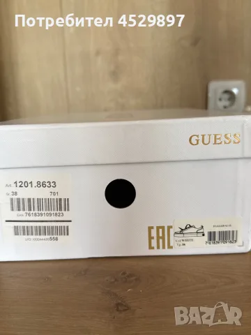 Дамски кецове Guess оригинални , снимка 6 - Кецове - 56331816