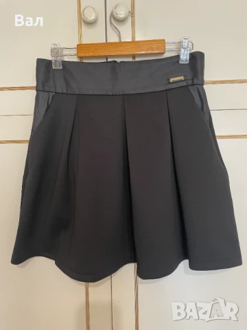 Дамска мини пола, снимка 1