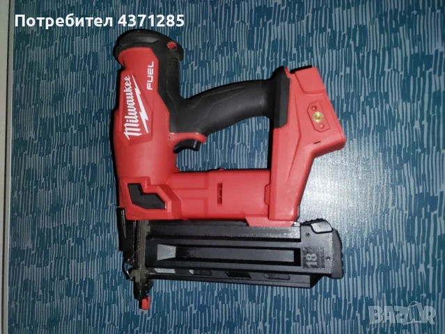 Акумулаторен такер Milwaukee M18FN18GS-0X, 18 V, 0°, 25 - 64 мм, без батерия и зарядно, снимка 8 - Други инструменти - 51411597