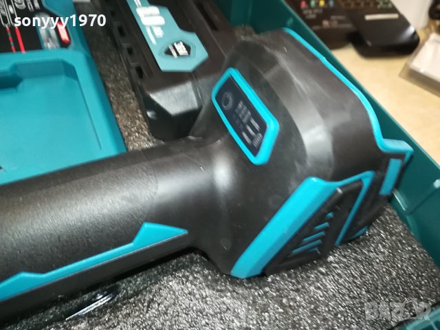 флекс с 2 батерии и зарядно-СИН ЦВЯТ 2610231906, снимка 16 - Куфари с инструменти - 42733960
