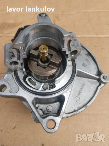 Вакуум помпа за Ауди А4 1.9 TDI 2004 год., снимка 4 - Автомобили и джипове - 53849946