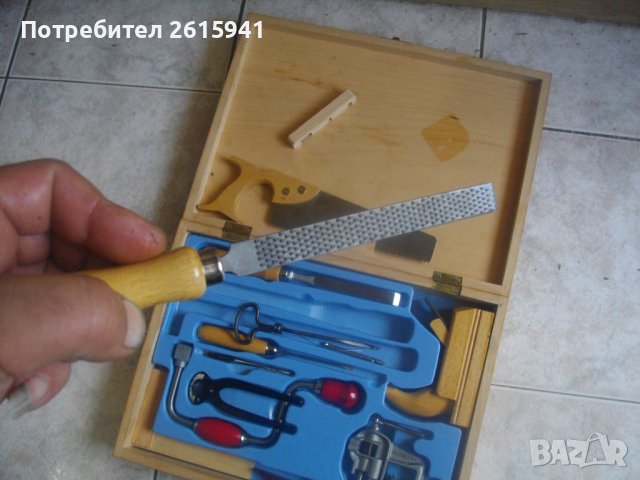 Нов Немски Комплект Мини Ръчни Инструменти в Дървен Куфар-15 бр-Старо Качество-За Моделизъм , снимка 17 - Куфари с инструменти - 41538159