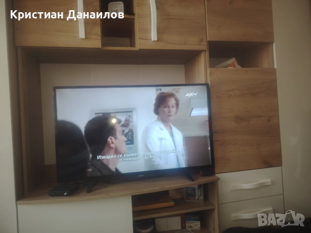 Продавам телевизор Philips 40