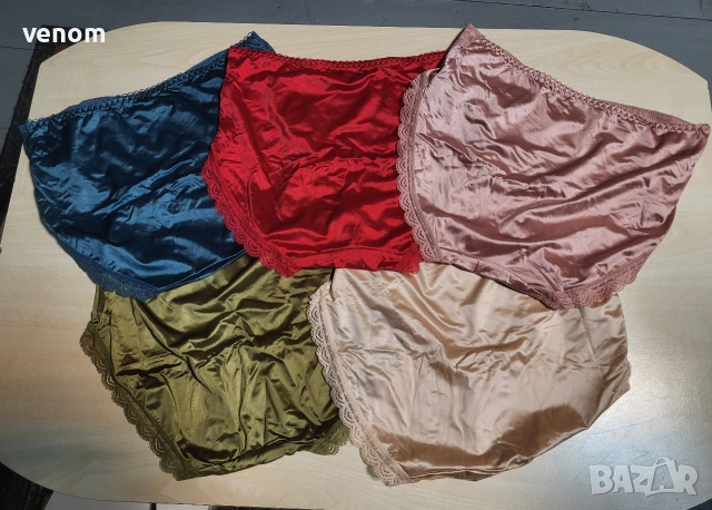Дамски сатенени бикини с V-образен дизайн , снимка 2 - Бельо - 53441077