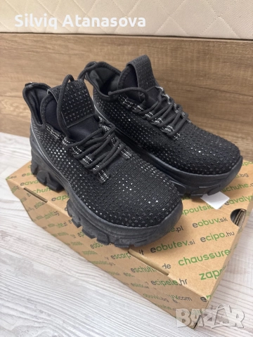 Дамски сникерси 