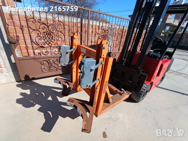 мотокарно устройство държач за метални варели, снимка 3 - Подемници - 49379022