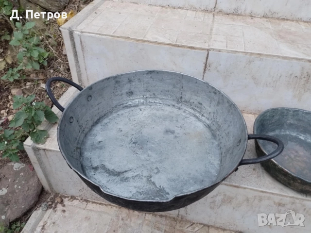Стар меден тиган и медна тава с дръжки, снимка 2 - Антикварни и старинни предмети - 52237797