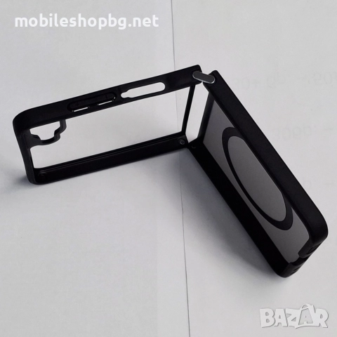 Samsung Galaxy Z Flip 7 кейс MagSafe матов с черен ринг и борд , снимка 3 - Калъфи, кейсове - 52653347