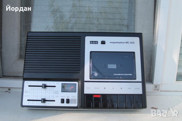 Магнетофон ''Telefunken MC 300'' 1970-1980 g., снимка 7 - Колекции - 41726950
