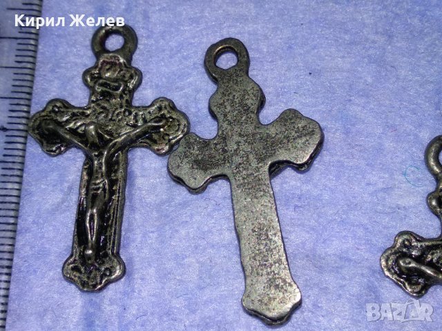 ЛОТ Три НЕОГОТИЧЕСКИ СРЕБРИСТИ ЛАКИРАНИ КРЪСТЧЕТА РАЗПЯТИЯ 37691, снимка 4 - Колиета, медальони, синджири - 40684978