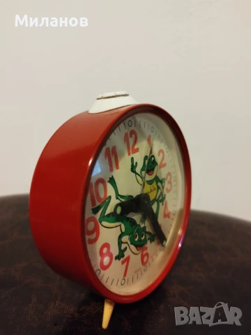 Стар механичен будилник, настолен часовник, снимка 6 - Антикварни и старинни предмети - 50800573