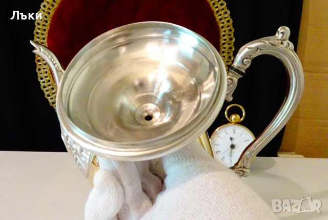 Американска дизайнерска кана,бронз и калай. , снимка 5 - Антикварни и старинни предмети - 41693309