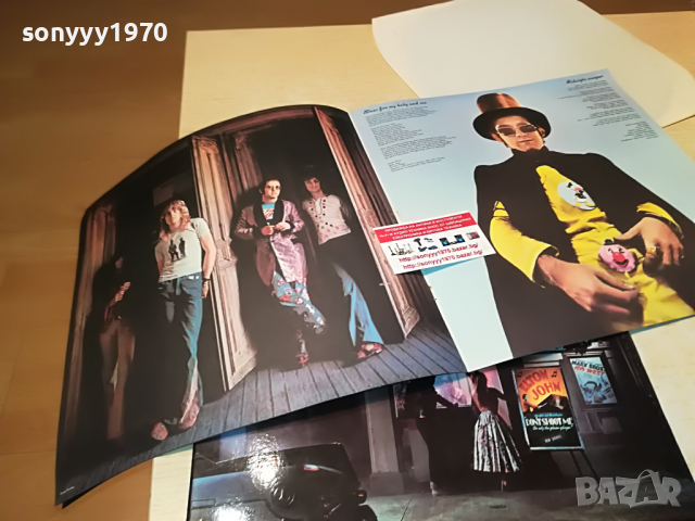 ПОРЪЧАНА-ELTON JOHN MADE IN ENGLAND ПЛОЧА И АЛБУМ СНИМКИ 1703221717, снимка 7 - Грамофонни плочи - 36140117