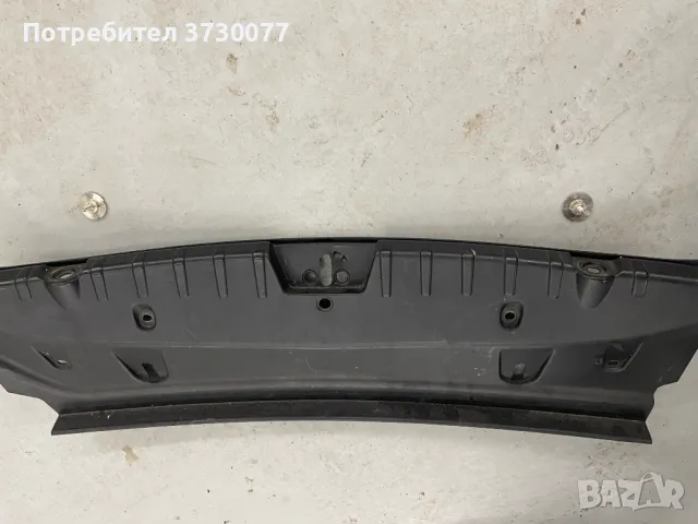 BMW F06 F12 F13 багажник декоративна пластмаса към задна броня, снимка 3 - Части - 48637652