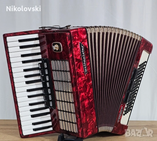 Акордеон Weltmeister Stella 