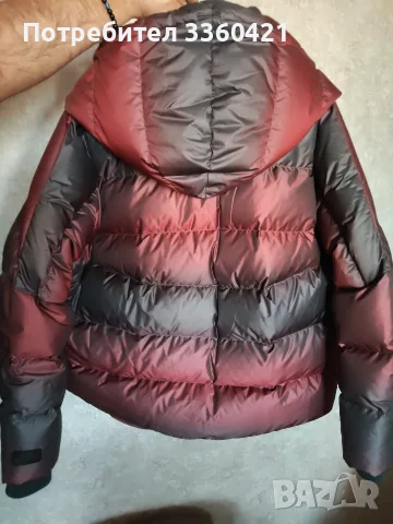 Оригинално дамско зимно яке (Nike). , снимка 2 - Якета - 56161947