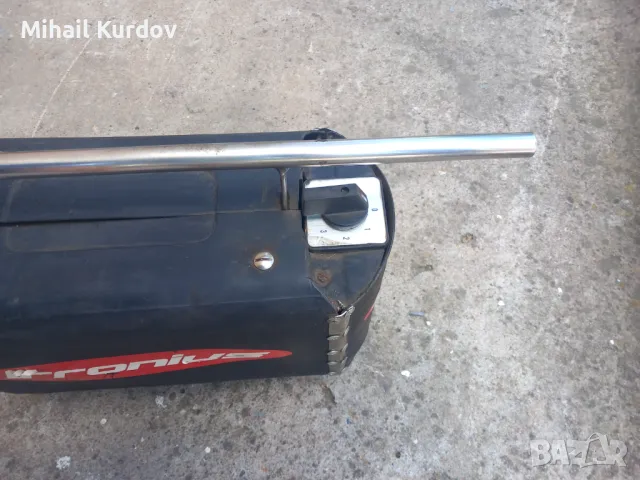 Продавам електрожен 200 А, снимка 4 - Други машини и части - 48228684