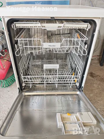 Съдомиялна Miele 60см, снимка 3 - Съдомиялни - 50967325