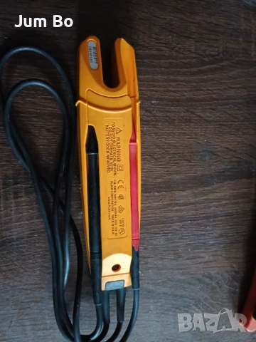 FLUKE T5-600 мултицет + амперклещи, снимка 2 - Други инструменти - 53721499