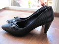  Италиански обувки, снимка 1 - Дамски обувки на ток - 36326291