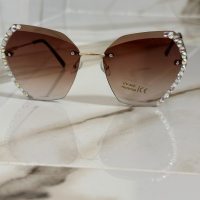 Уникални слънчеви очила с бляскави камъни и кафеви стъкла, снимка 2 - Слънчеви и диоптрични очила - 44734815