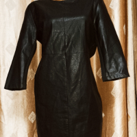 М/ L Черна рокля от кожа и стегнато трико с дълъг ръкав, снимка 2 - Рокли - 36253914