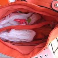 Страхотна дамска чанта и портмоне в оранжев цвят , снимка 3 - Чанти - 41565993