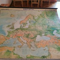 Стара учебна карта на Европа полезни изкопаеми , снимка 1 - Антикварни и старинни предмети - 39975699
