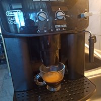 Кафеавтомат Делонги Кафе Венеция, работи отлично и прави хубаво кафе и капучино , снимка 3 - Кафемашини - 41469093