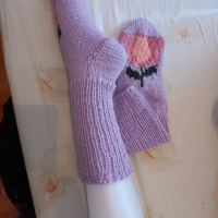 Ръчно плетени дамски чорапи размер 38, снимка 1 - Дамски чорапи - 44569693