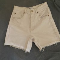 Къси панталонки, снимка 1 - Къси панталони и бермуди - 44659144