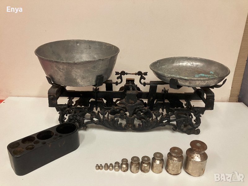 Рядък старинен кантар с тасове и тежести - 10 кг , снимка 1