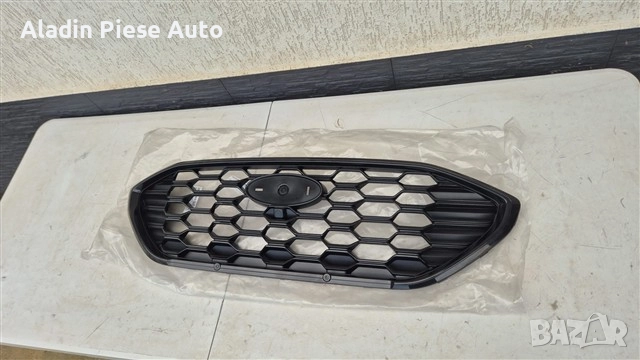 Централна решетка Ford Puma ST-Line година 2023 2024 2025 код R1TB8B271B, R1TB-8B271-B , снимка 1