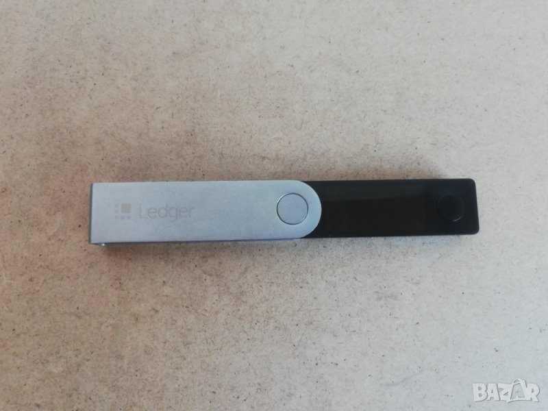 Ledger Nano X хардуерен крипто портфейл, снимка 1