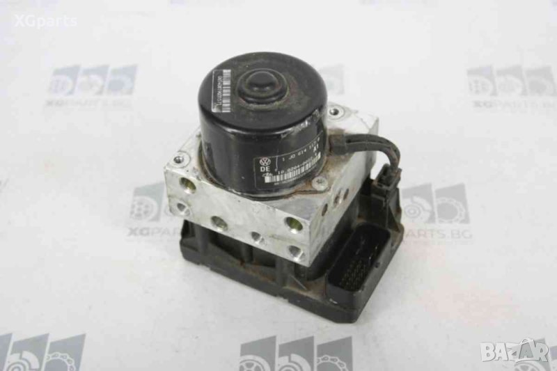 ABS за Volkswagen Golf 4 1.4i 16V 75 к.с. (1997-2005) 1J0907379D, снимка 1
