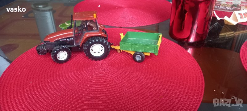 Трактор+ремарке 1:32, снимка 1