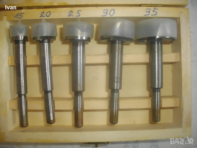 Ф15-Ф35мм НОВ НЕМСКИ КОМПЛЕКТ ГОЛЕМИ ФРЕЗЕРИ ЗА ОБЕРФРЕЗА 5 БРОЯ В ДЪРВЕНА КУТИЯ, снимка 1