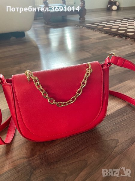 Красива червена чанта, снимка 1