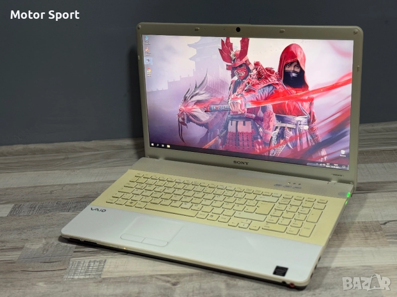 Лаптоп Sony Vaio 17.3Инча./500GB/intel-i3/Radeon., снимка 1
