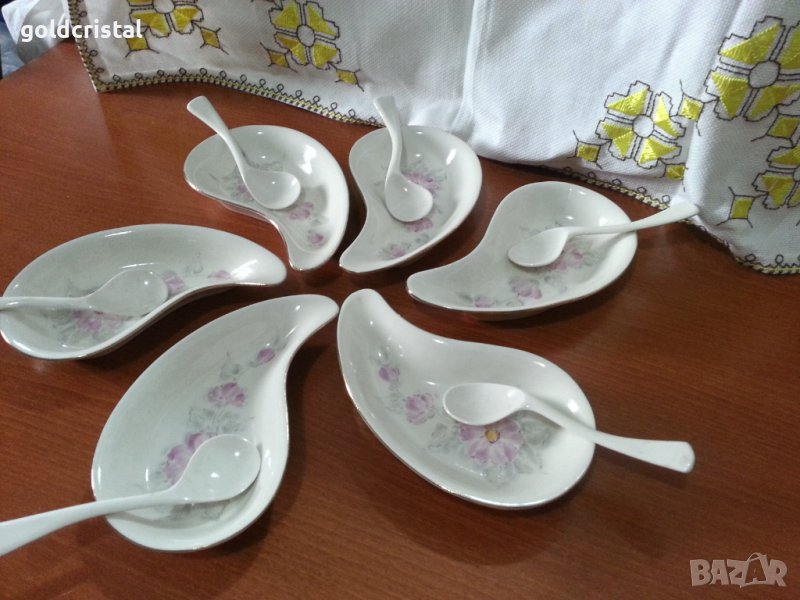 Стар български порцелан чинии Изида , снимка 1