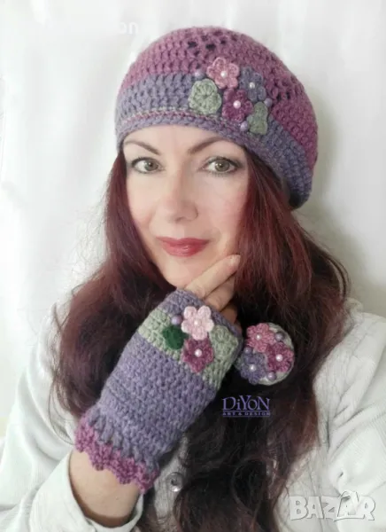 Дамски ръчно плетен комплект в лилаво шапка барета ръкавици, снимка 1