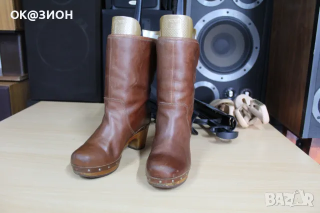 ДАМСКИ БОТУШИ UGG N37, снимка 1 - Маратонки - 47300915