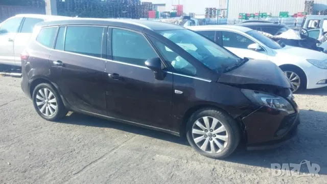 Opel Zafira A20DTH COSMO 2 броя на части, снимка 3 - Автомобили и джипове - 49224031