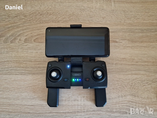 Дрон SJRC F11 пълен комплект + нова батерия, снимка 4 - Дронове и аксесоари - 53611832