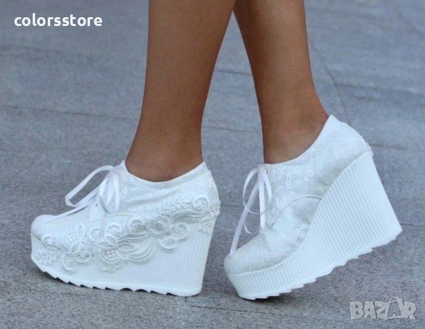Обувки на платформа - бели - 710-15, снимка 2 - Дамски елегантни обувки - 41636449