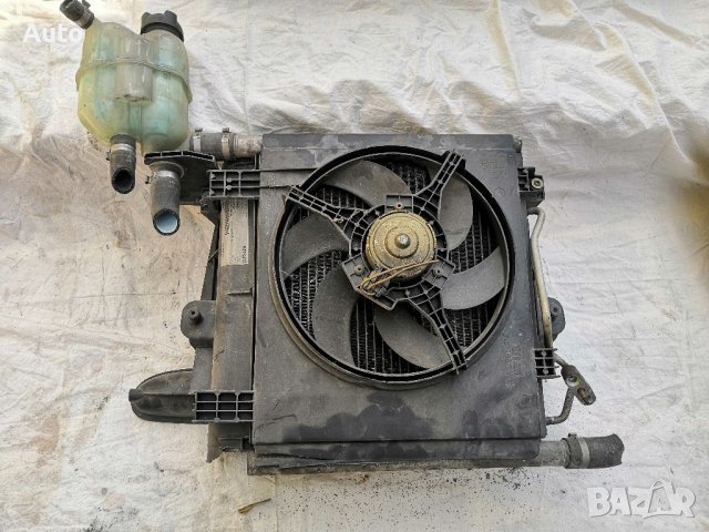Воден и климатичен радиатор с перка за Смарт 800, Smart Fortwo 800 D 2002г, снимка 2 - Части - 41715187