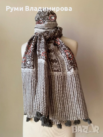 Шал Massimo Dutti от 55 % памук и 45 % лен, снимка 4 - Шалове - 53689556