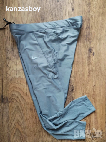 Nike - страхотен дамски клин р-р XL, снимка 8 - Клинове - 51910834